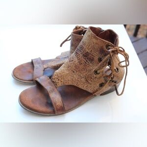 Diba True Day camp sandals